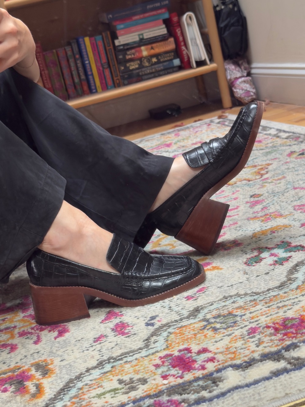 Dolce Vita Black Croc-Embossed Block Heel Loafers size 6.5